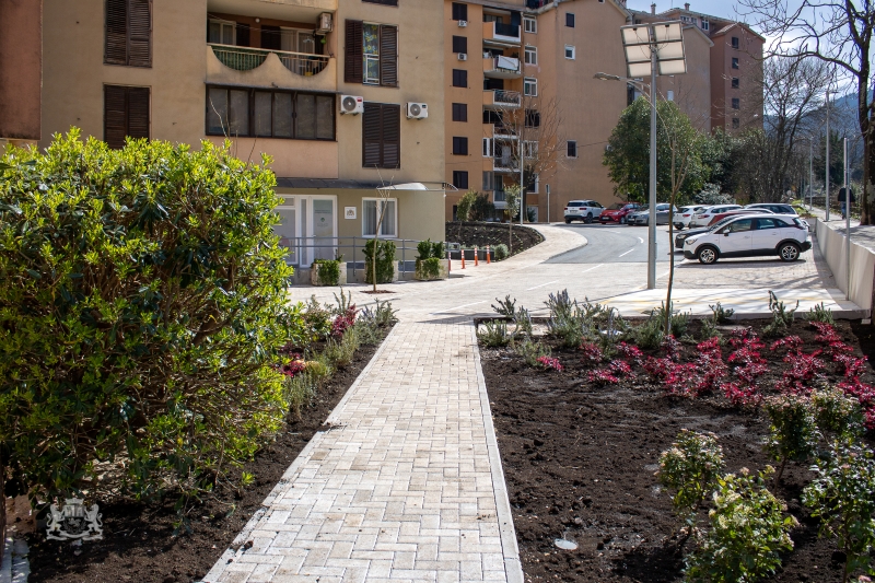 OPŠTINA KOTOR UREDILA PRILAZ DNEVNOM BORAVKU ZA STARIJA LICA U RAKITAMA